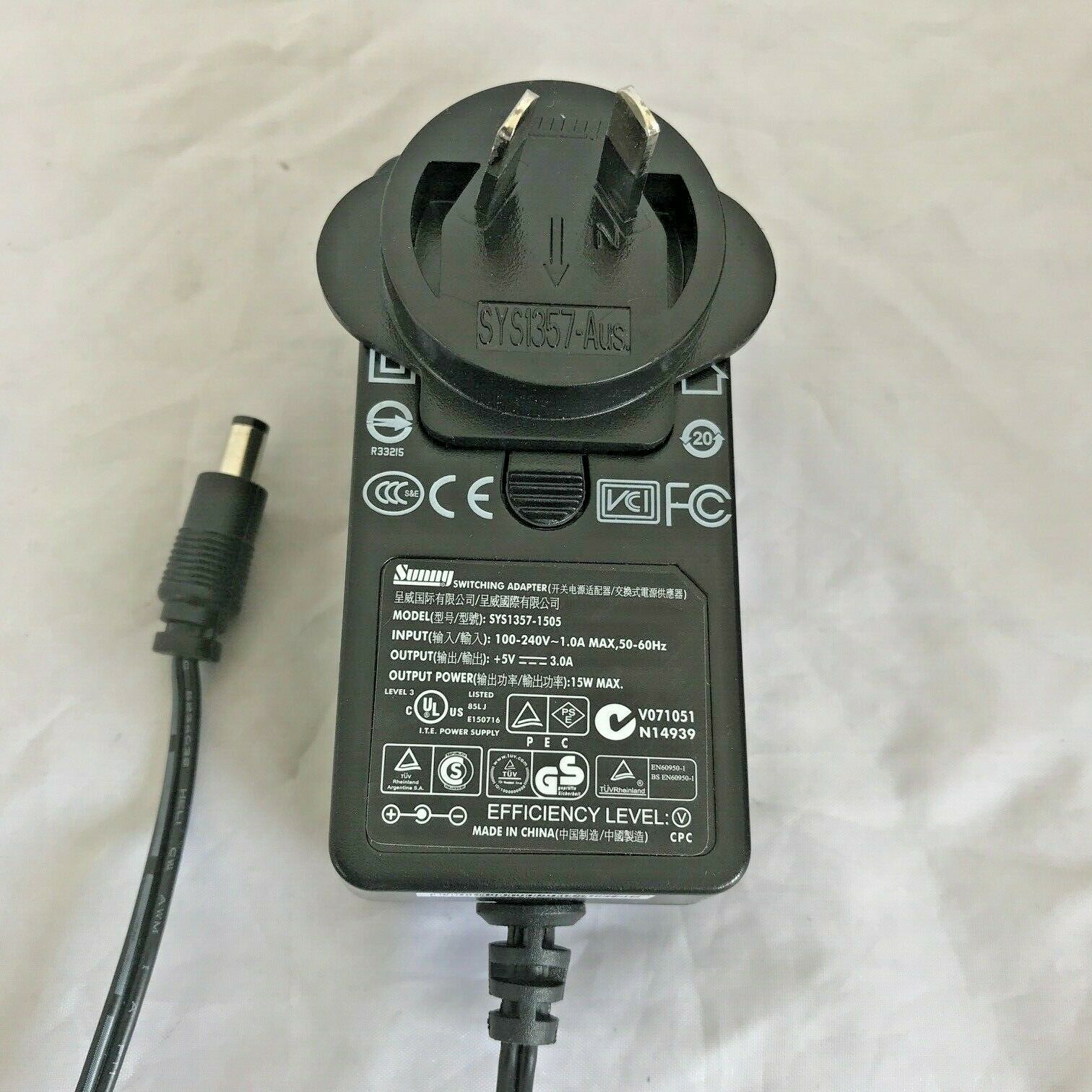 NEW Sunny SYS1357-1505 Switching Adapter 5V 3A Power Supply - Click Image to Close